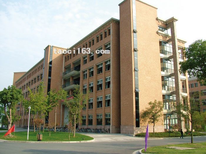 浙江工業(yè)大學(xué)屏峰校區(qū)